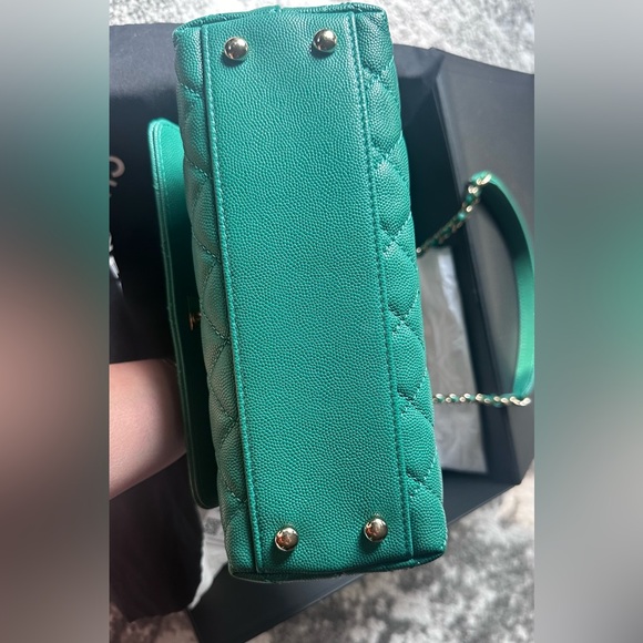 Authentic CHANEL Caviar Quilted Coco Chain Handle Flap emerald Green full set - Picture 15 of 16